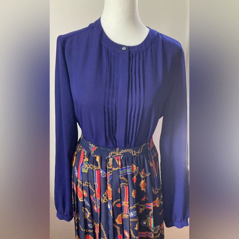 EUC Banana Republic Royal Blue Navy Long Sleeve Blouse Size M